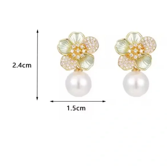 Elegant Gold White Floral Pearl Earrings - Picture 6 of 6